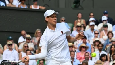 Sezonun üçüncü grand slam turnuvası Wimbledon’da tarihi bir başarıya imza