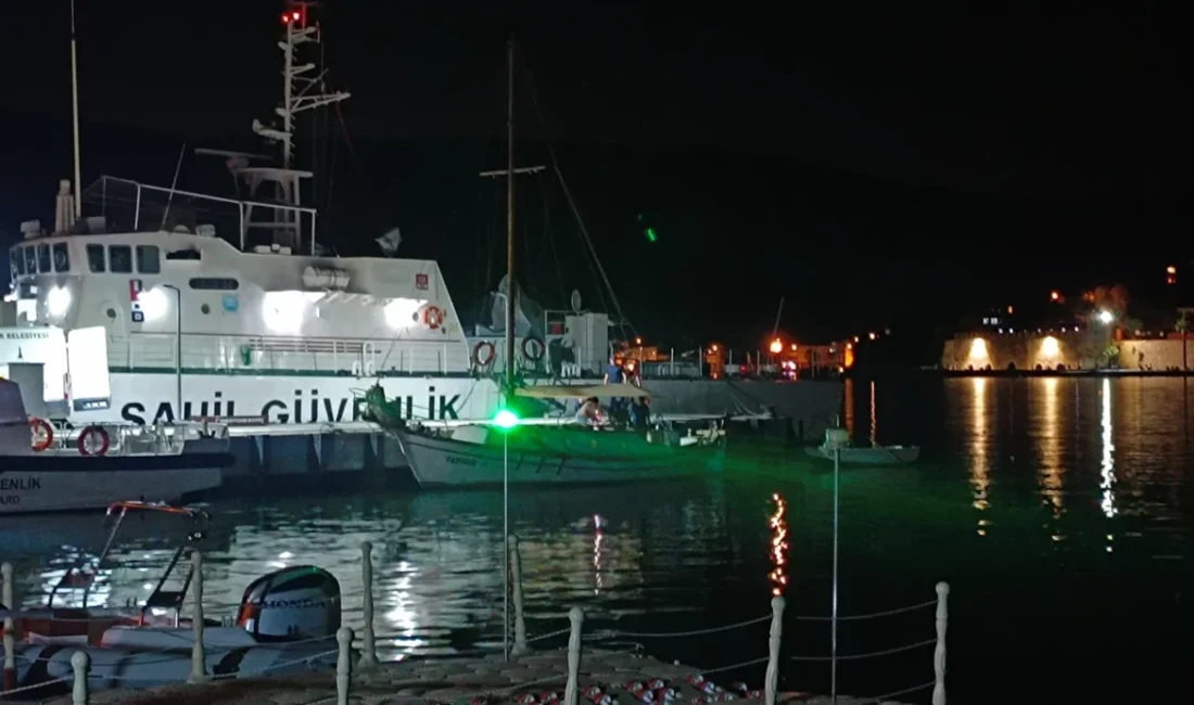 İzmir Foça’da limana demirli teknede 51 yaşındaki Alper O. iple