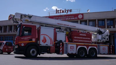 Ankara Büyükşehir Belediye Başkanı Mansur Yavaş, İzmir’deki orman yangınlarına destek