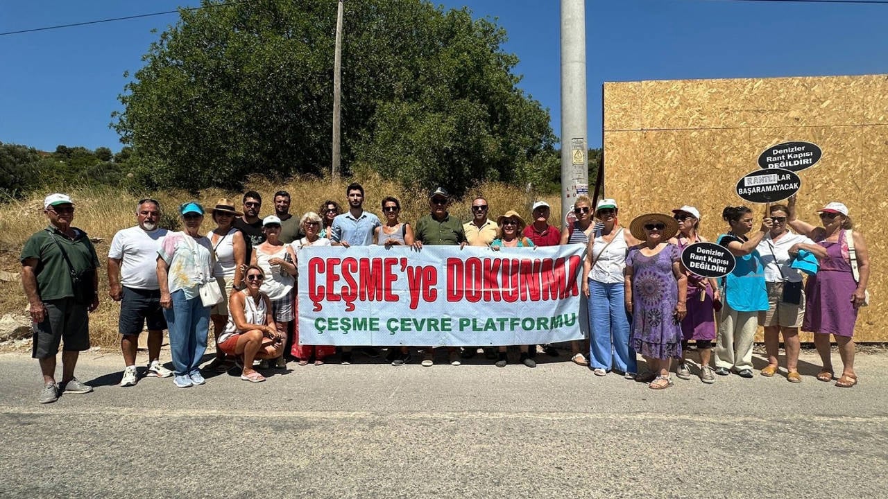 Çeşme’de Aya Yorgi Koyu’nda üç kamu arazisi daha satışa çıkarıldı.