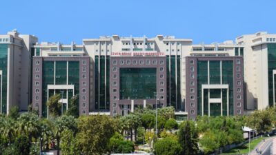 İzmir 1. İş Mahkemesi, cilt kanseri hastasının açtığı davada, Sosyal