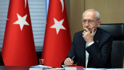 Kemal Kılıçdaroğlu’nun CHP kurultayında yeniden aday olup olmayacağı tartışılırken parti