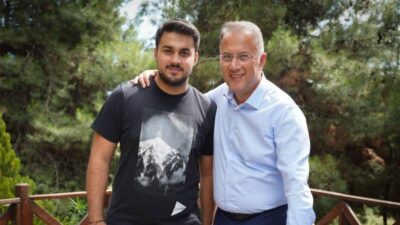 Beylikdüzü Belediye Başkanı Murat Çalık, hastaneden büyük oğlu Murathan’ın doğum