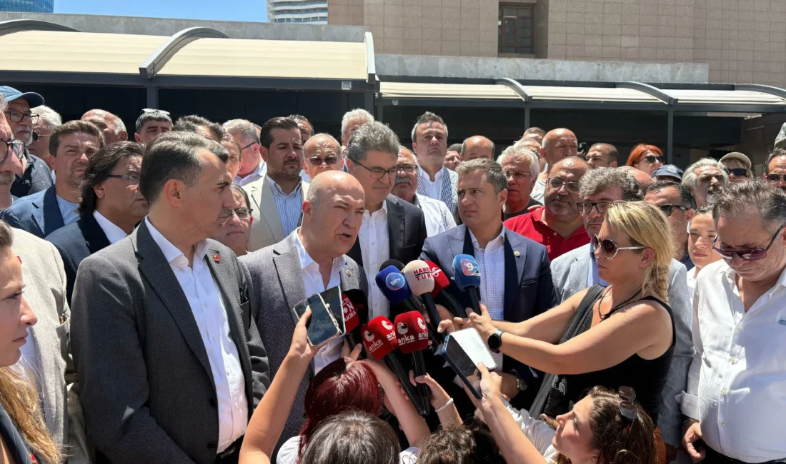 CHP Genel Başkan Yardımcıları ve CHP Parti Sözcüsü Deniz Yücel,