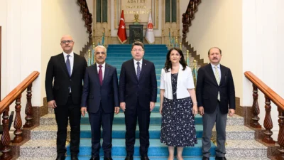 Adalet Bakanı Yılmaz Tunç, DEM Parti heyetiyle yaptığı görüşmede süreci