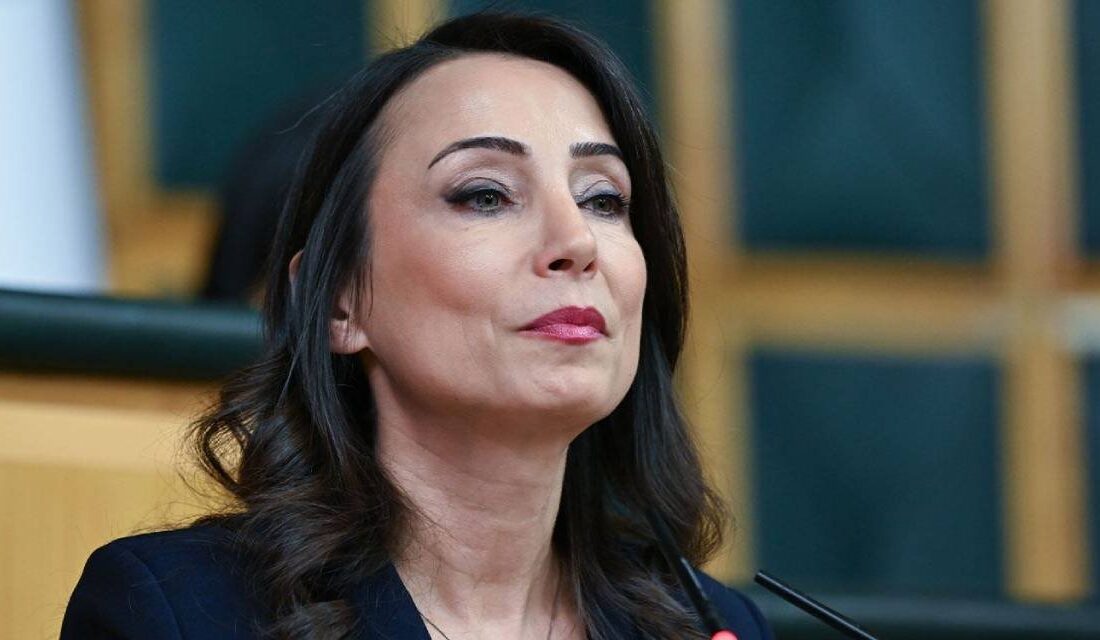 İzmir Büyükşehir Belediyesi'ne yönelik operasyonda eski Başkan Tunç Soyer dahil