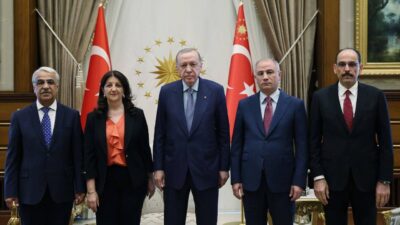 “Terörsüz Türkiye” süreciyle birlikte DEM Parti, Ekim ayındaki kongrede ismini