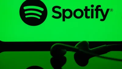 Dünyanın en büyük müzik platformlarından Spotify, milyarlarca sahte dinlenmeye göz