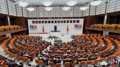 CHP Genel Başkanı Özgür Özel, İYİ Parti Grup Başkanvekili Turhan