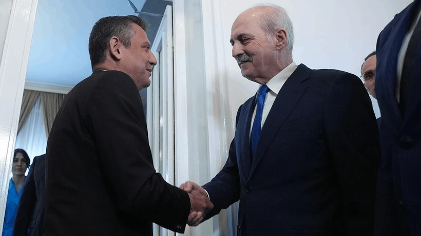 CHP lideri Özgür Özel ile Meclis Başkanı Numan Kurtulmuş’un görüşmesi