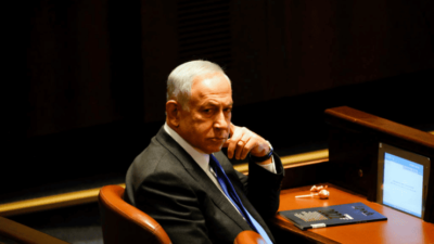 İsrail Başbakanı Binyamin Netanyahu gıda zehirlenmesi nedeniyle doktorlar tarafından tedaviye