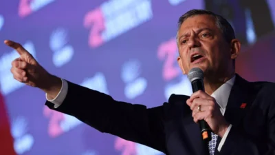 CHP Genel Başkanı Özgür Özel’e yönelik ikinci fezleke yolda. Hukukçular,