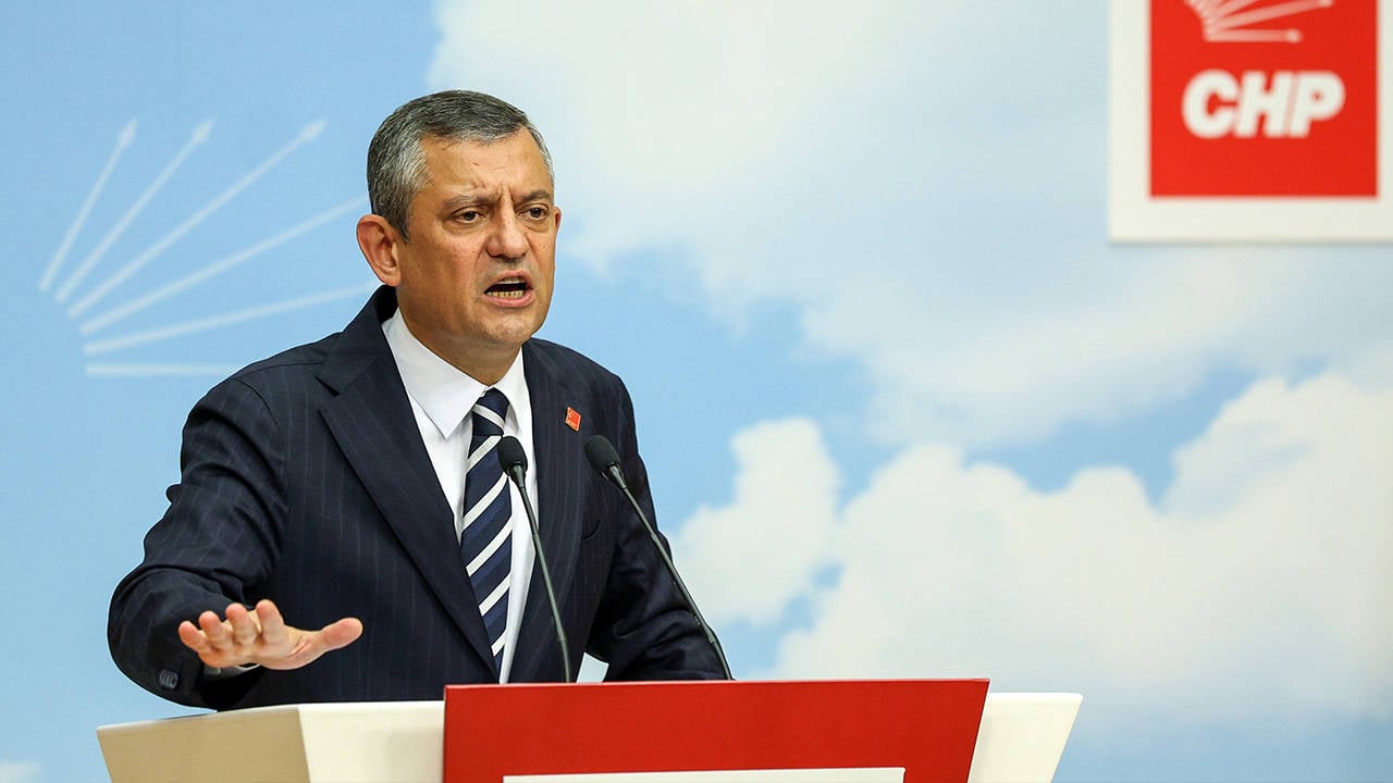 CHP Genel Başkanı Özgür Özel, Silivri Cezaevi’nde Ekrem İmamoğlu’nu ziyaret