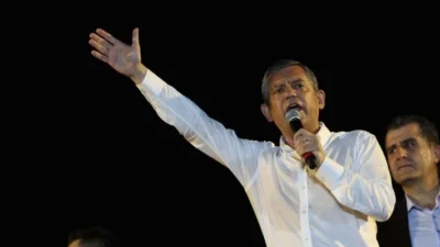 CHP Genel Başkanı Özgür Özel, Cumhurbaşkanı Erdoğan'ın PKK'nın silah bırakması
