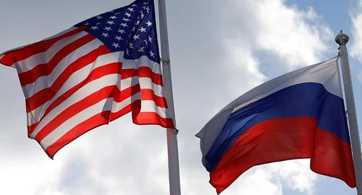 Rusya Güvenlik Konseyi Başkan Yardımcısı Dmitriy Medvedev, ABD Başkanı Donald