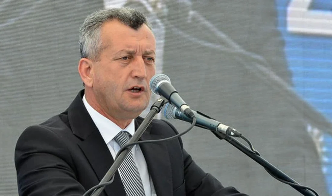 Menemen’e 20 yıl hizmet eden eski belediye başkanı Tahir Şahin,