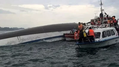 Vietnam'da fırtına tur teknesini alabora etti. Teknedeki çoğu turist 37
