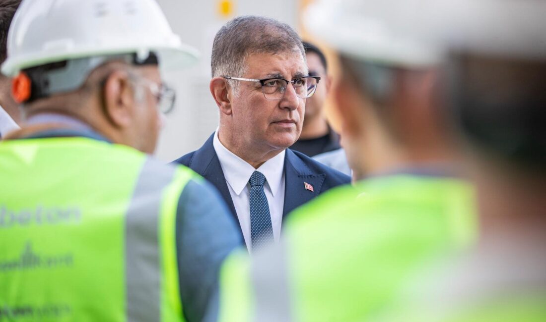 İzmir Büyükşehir Belediye Başkanı Dr. Cemil Tugay, görevdeki 15,5 ayını