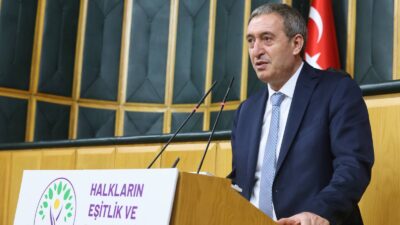 DEM Parti Eş Genel Başkanı Tuncer Bakırhan, CHP’li belediyelere operasyonları