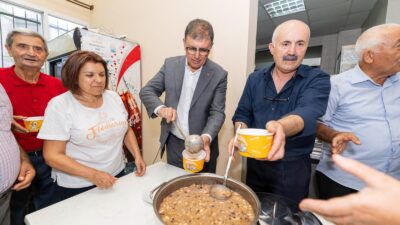 İzmir Büyükşehir Belediye Başkanı Cemil Tugay, Muharrem ayı dolayısıyla düzenlenen