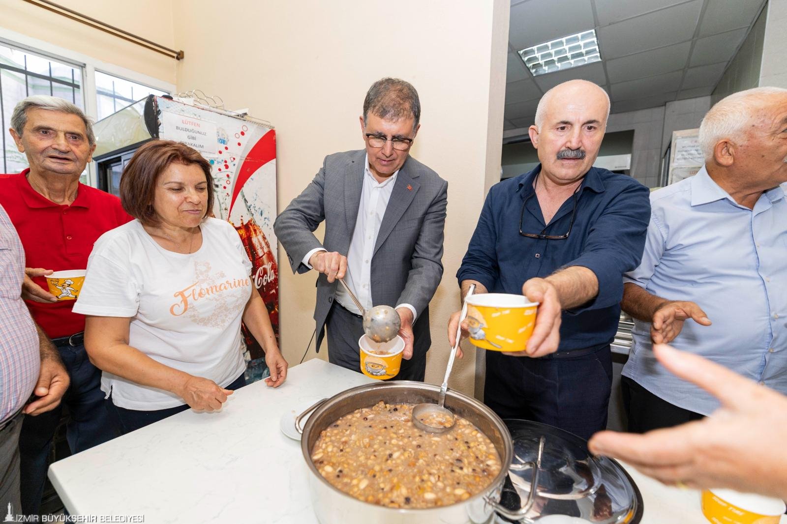 İzmir Büyükşehir Belediye Başkanı Cemil Tugay, Muharrem ayı dolayısıyla düzenlenen
