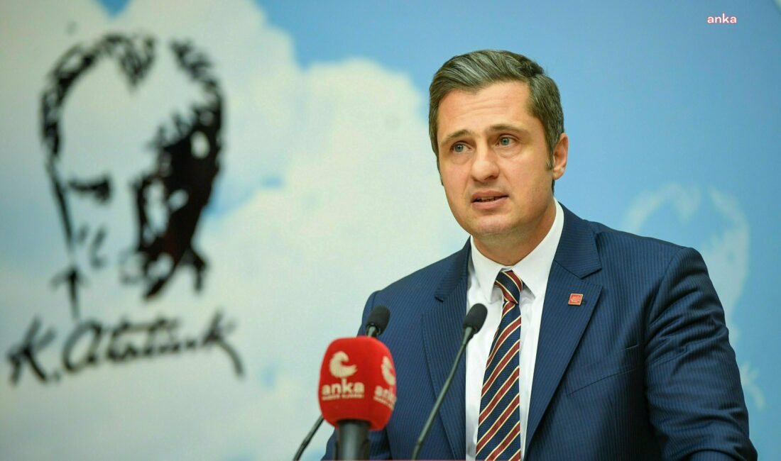 CHP Sözcüsü Deniz Yücel, İzmir Büyükşehir Belediyesi’ne yönelik olduğu iddia