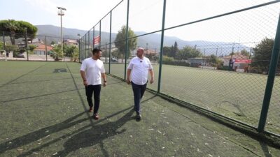 Menderes Belediyesi, Özdere Orta Mahalle’de yer alan spor kompleksini yenileyecek.