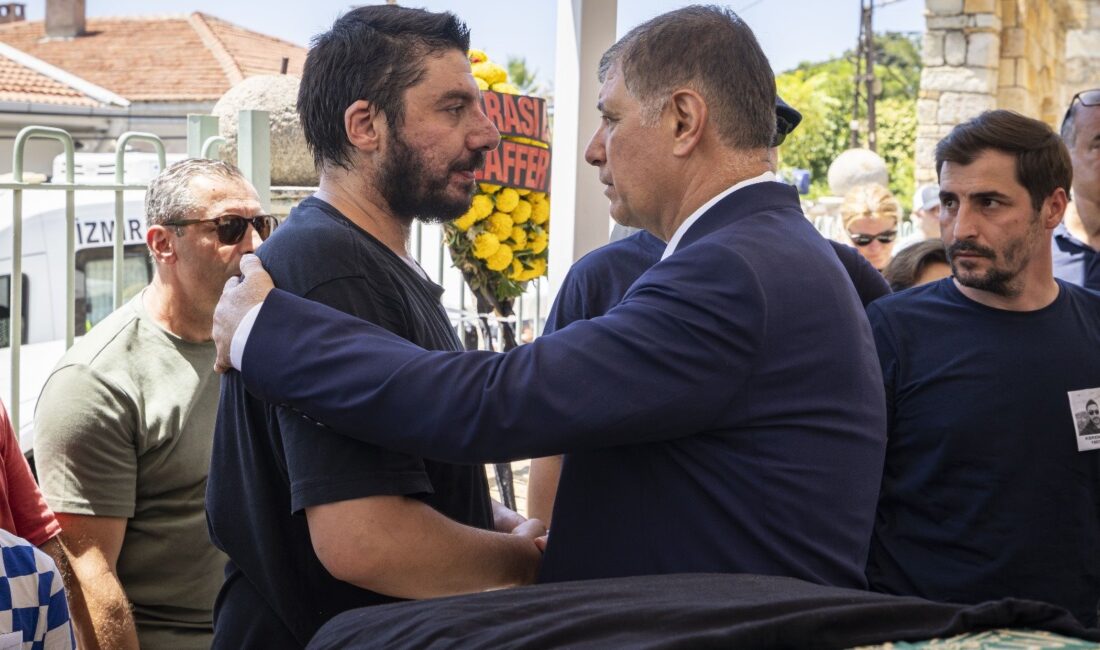 İzmir Büyükşehir Belediye Başkanı Cemil Tugay, merhum Foça Belediye Başkanı