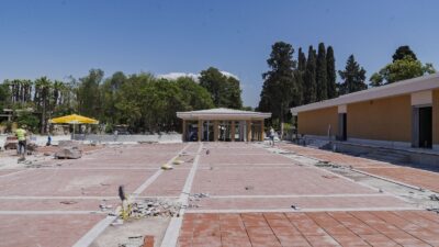 İzmir Büyükşehir Belediyesi, Kültürpark’ın simge yapısı Göl Gazinosu’nu yenileyerek sosyal