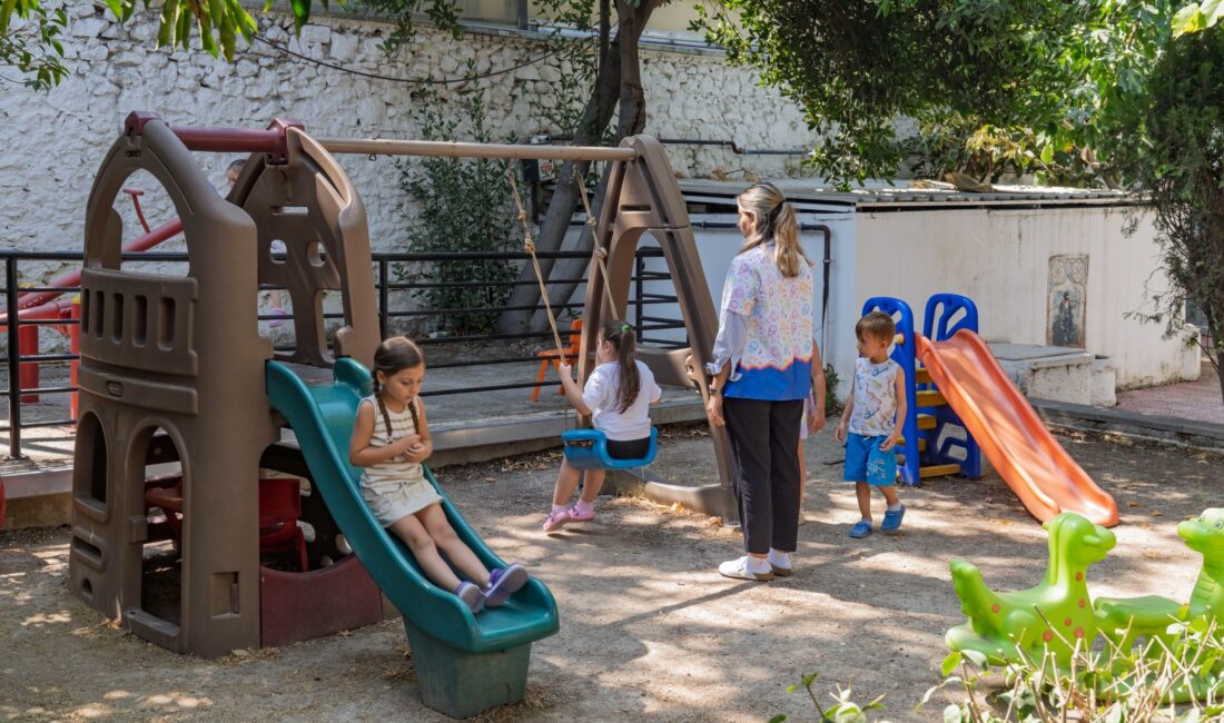 Başkan Tugay’dan ailelere müjde: Ailelere 4 bin TL sevinci İzmir Büyükşehir Belediyesi Yuvamız İzmir Çocuk Etkinlik Merkezleri, ücretleri 4