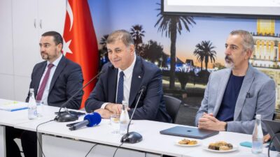 İklim krizine karşı tarımda yeni yol haritası oluşturan İzmir, çiftçilerin