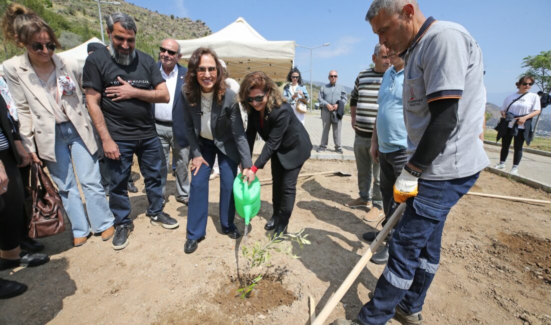Karşıyaka Belediyesi’nin hayata geçirdiği yapı kullanma izinlerinde fidan bağışı kabul
