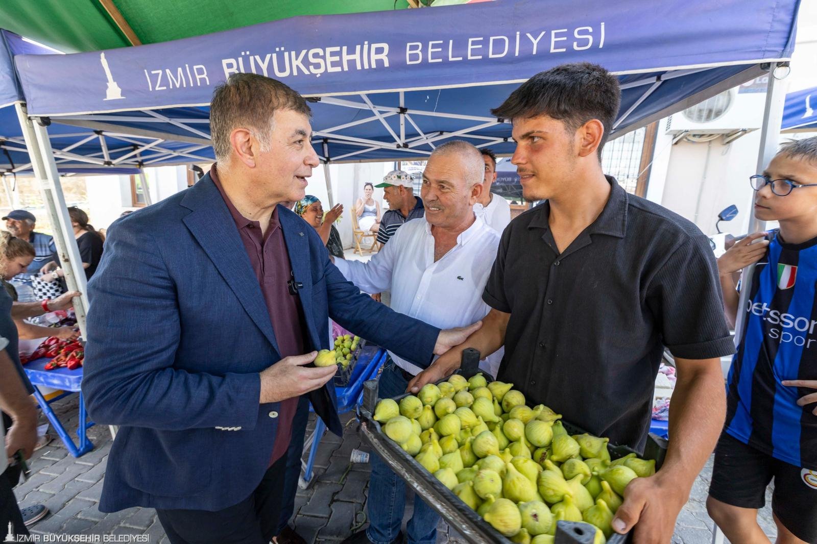 İzmir Büyükşehir Belediye Başkanı Cemil Tugay, Torbalı’daki festival ve aşure