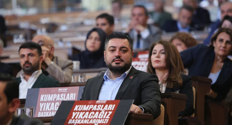 Beykoz Belediyesi Meclis Üyesi Burak Korkmaz, partili iki ismin şikâyeti