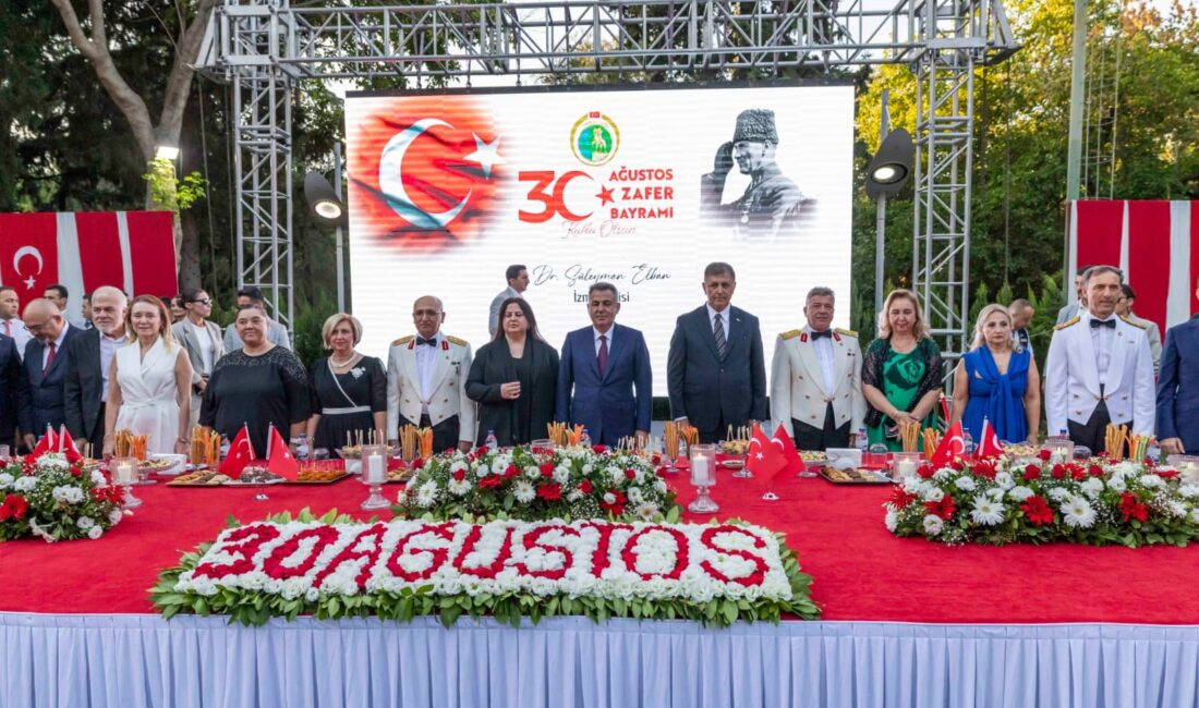 İzmir Büyükşehir Belediye Başkanı Dr. Cemil Tugay, İzmir Valiliği ev