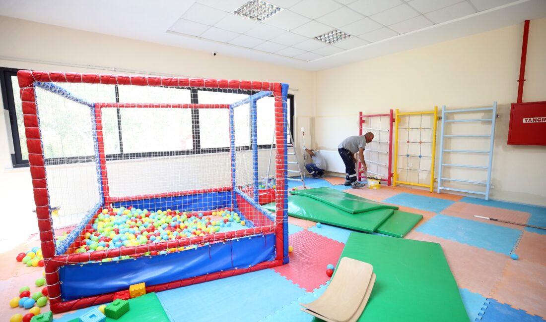 Karşıyaka Belediyesi, anaokullarında kapsamlı bakım ve onarım çalışmalarıyla yeni eğitim