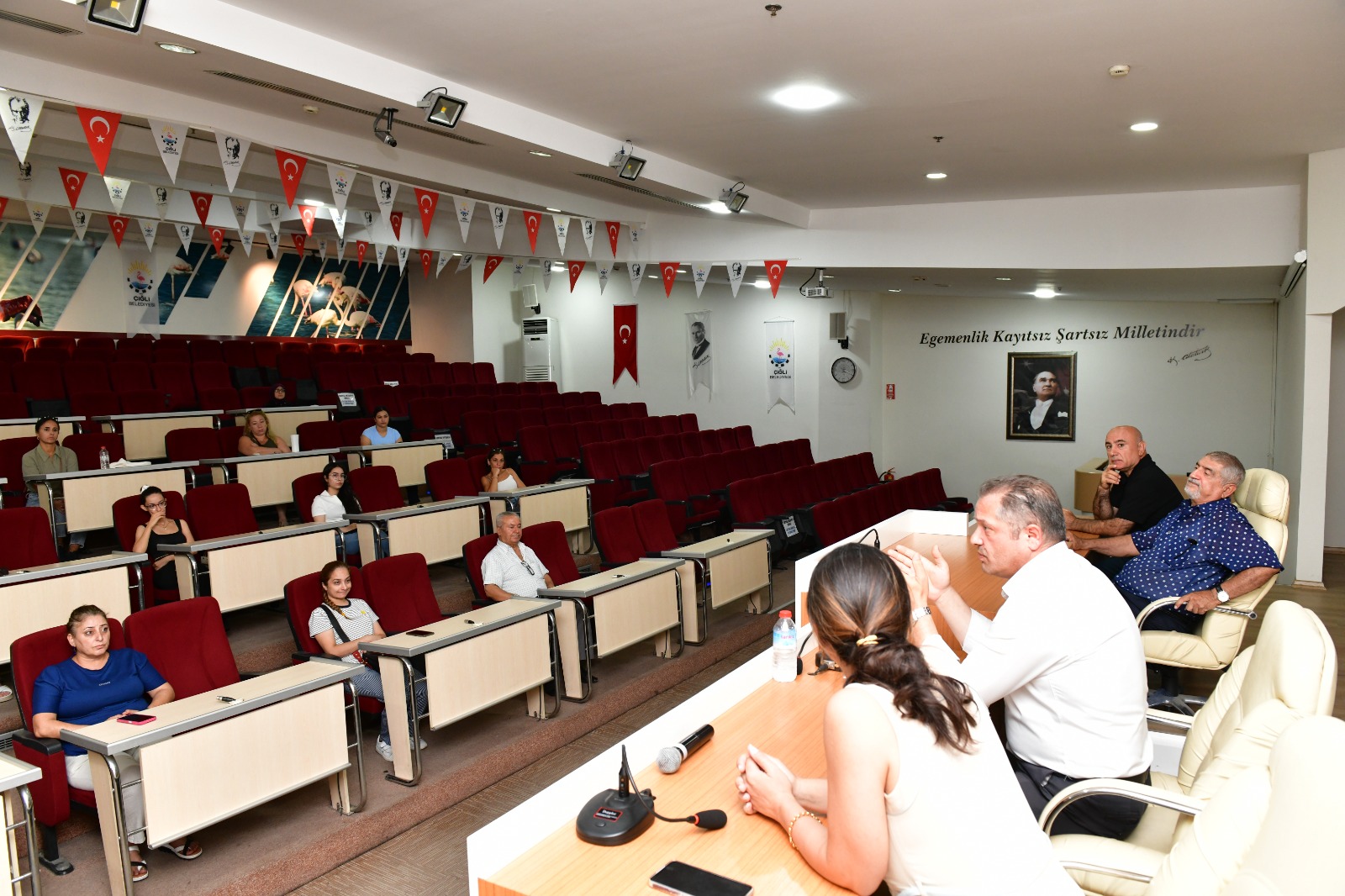 Çiğli Belediyesi, meslek edindirme çalışmaları kapsamında Başkan Onur Emrah Yıldız,