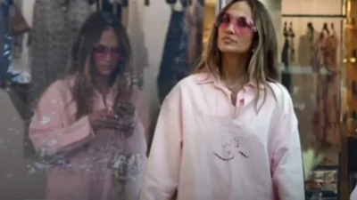 İstanbul’da konser veren Jennifer Lopez, alışveriş turunda uğradığı lüks mağazaya