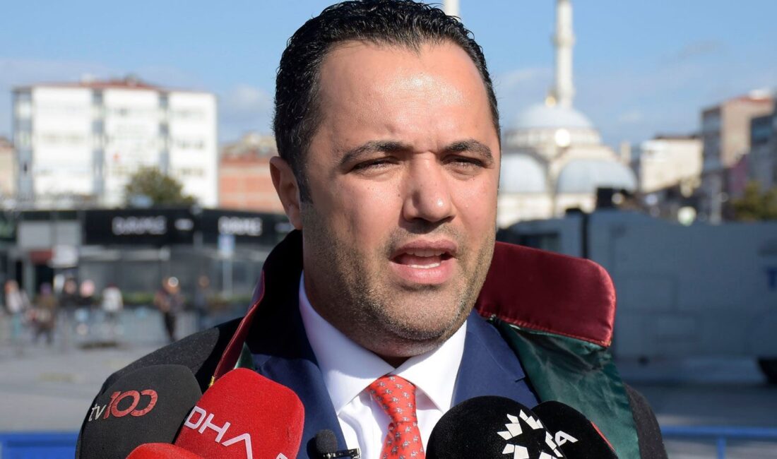 Avukat Rezan Epözdemir ‘rüşvete aracılık etmek’ suçundan tutuklandı.

