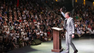 Buca Belediyesi Zeki & Metin Amfi Tiyatro yıllar sonra Süheyl