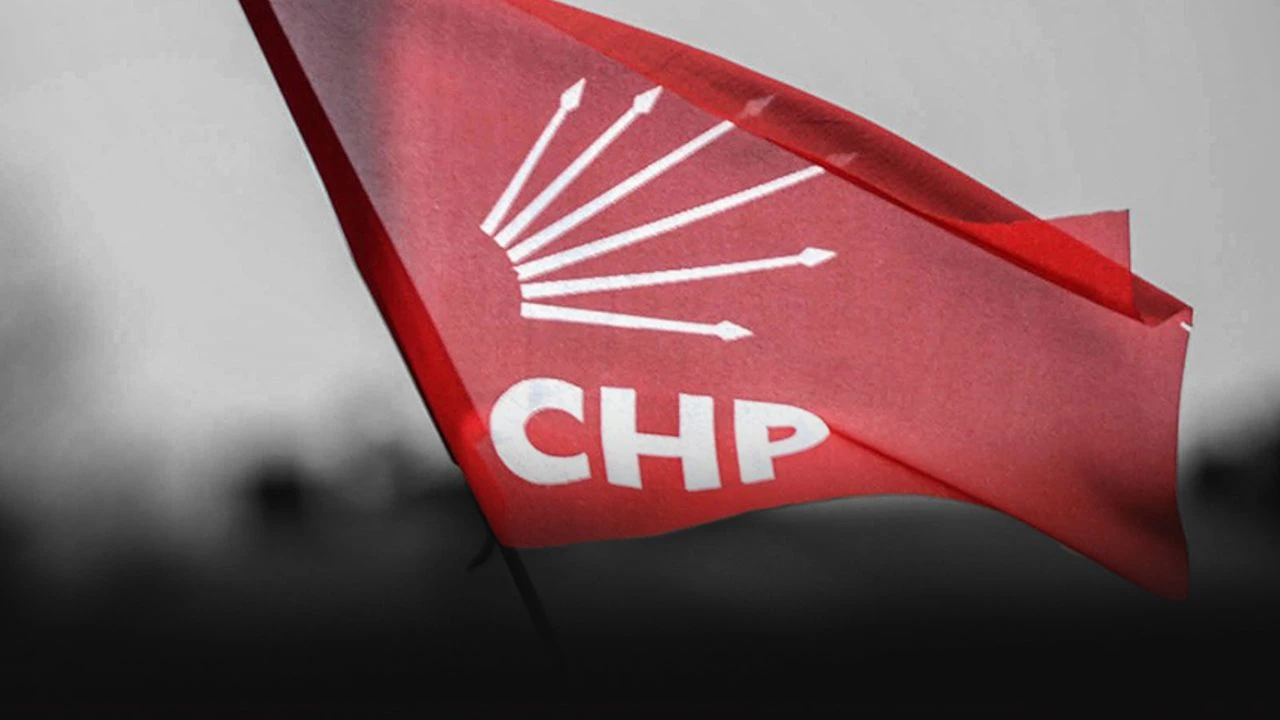 CHP’nin iç demokrasisinin simgesi olarak görülen delege seçimleri Çeşme’de tartışma