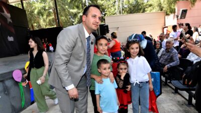Bornova Belediyesi, “Kırtasiye desteği bizden, hayaller sizden” sloganıyla başlattığı uygulama