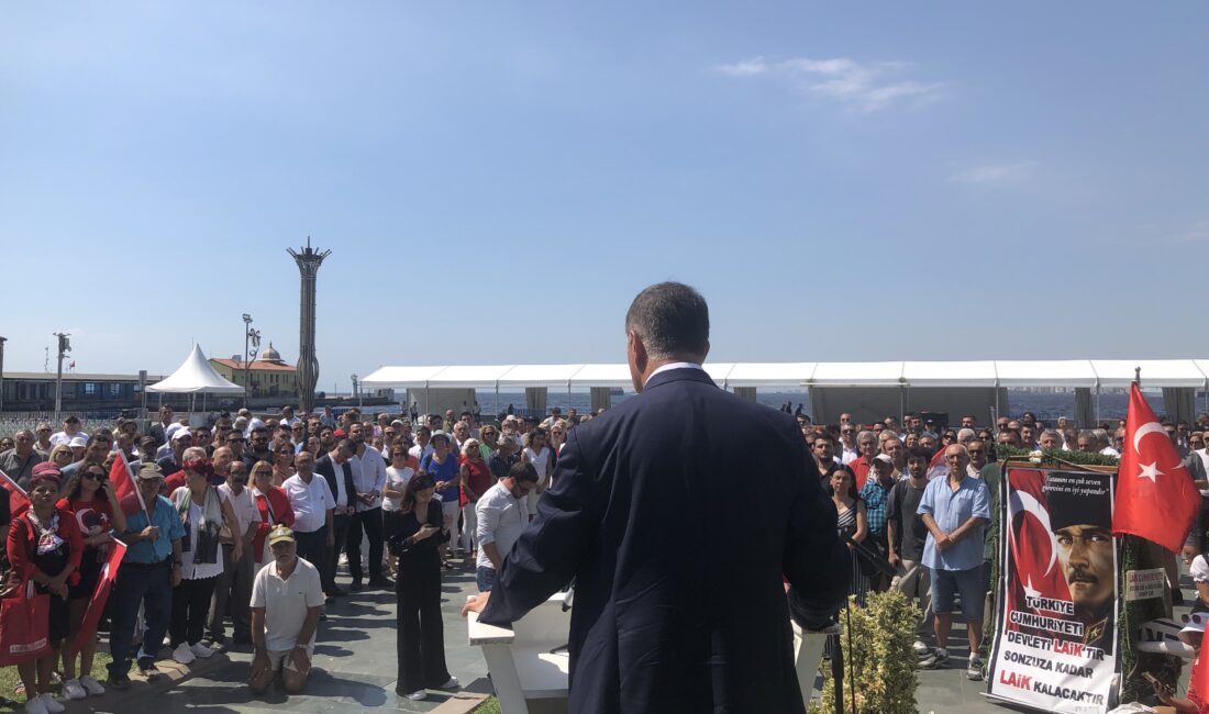 İzmir Büyükşehir Belediye Başkanı Cemil Tugay, 30 Ağustos Zafer Bayramı’nın