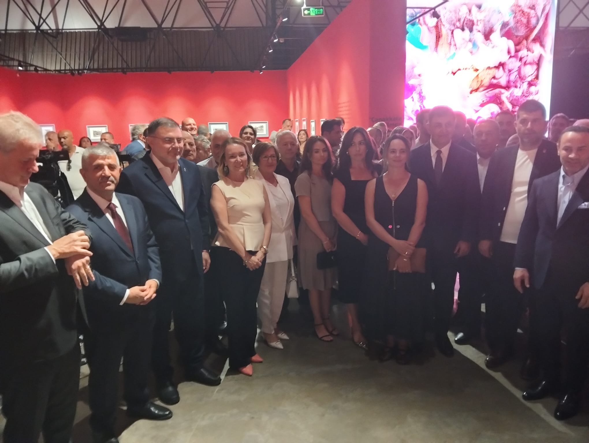 Kültürpark'ta sanat rüzgarı: Atatürk ve Refik Anadol sergileri sanatseverleri bekliyor 1 Kültürpark'ta sanat rüzgarı: Atatürk ve Refik Anadol sergileri sanatseverleri bekliyor