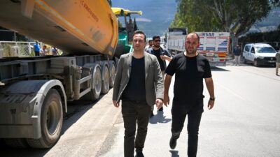 Bornova Belediyesi, Kemalpaşa Caddesi’nden Pınarbaşı merkezine uzanan Pınar Caddesi’ni 4