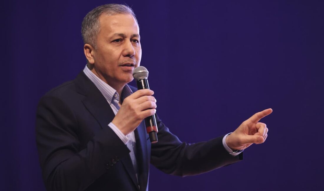 Bakan Yerlikaya, terör ve suçla mücadelede önemli başarılar sağlandığını açıkladı.