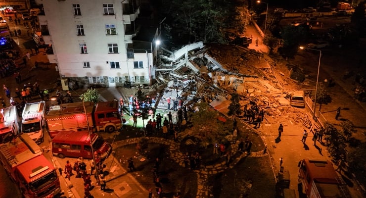 Balıkesir’in Sındırgı ilçesindeki 6,1 büyüklüğündeki depremin ardında saat 23.49’a kadar