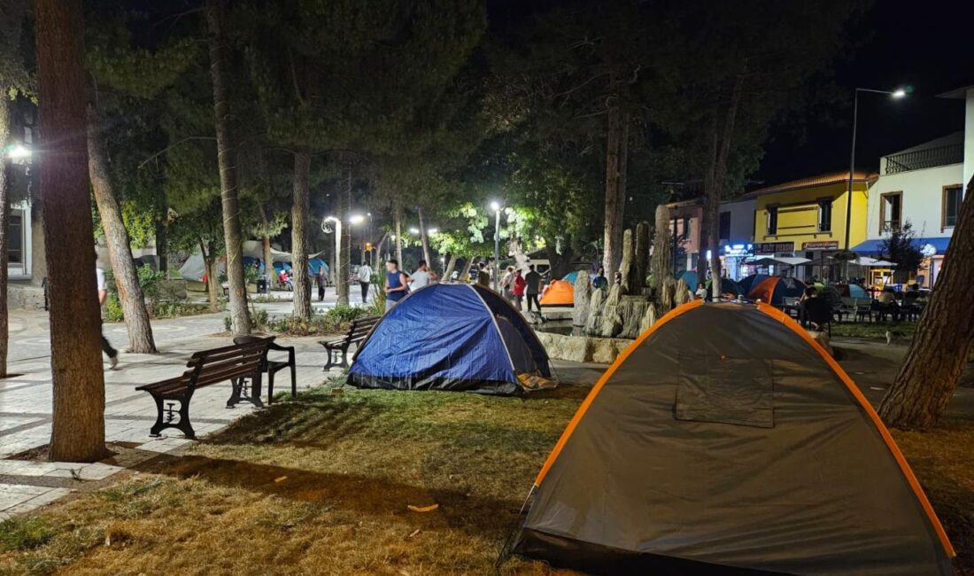 Balıkesir’in Sındırgı ilçesinde akşam saatlerinde meydana gelen 4,8 büyüklüğündeki depremin