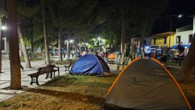 Balıkesir’in Sındırgı ilçesinde akşam saatlerinde meydana gelen 4,8 büyüklüğündeki depremin