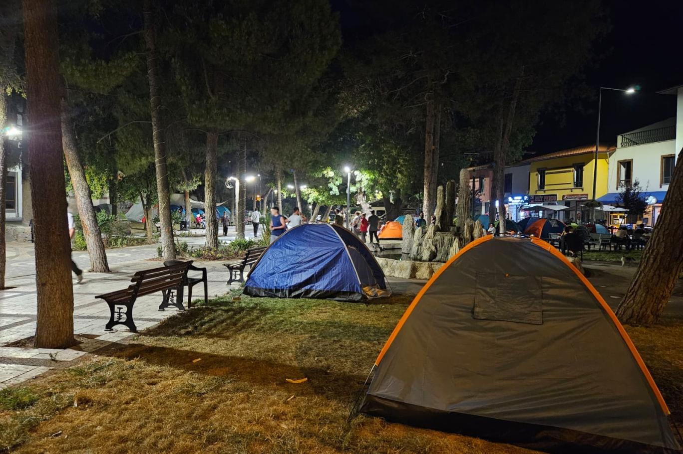Balıkesir’in Sındırgı ilçesinde akşam saatlerinde meydana gelen 4,8 büyüklüğündeki depremin